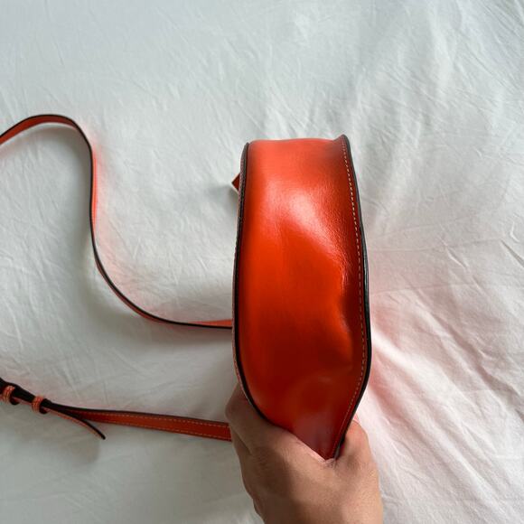 Dooney & Bourke Alto Orange Leather Saddle Crossbody Bag Purse - Picture 7 of 10